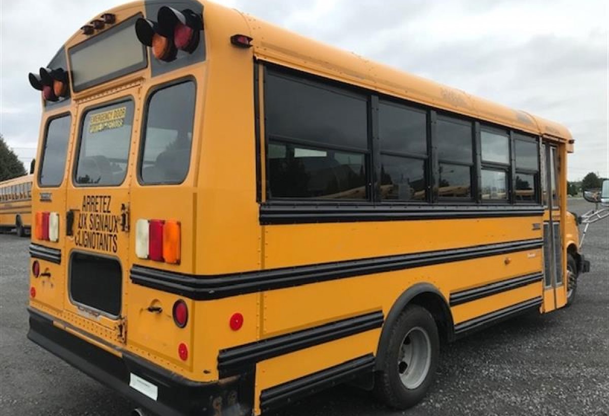 2013 Thomas Minibus - Girardin Blue Bird